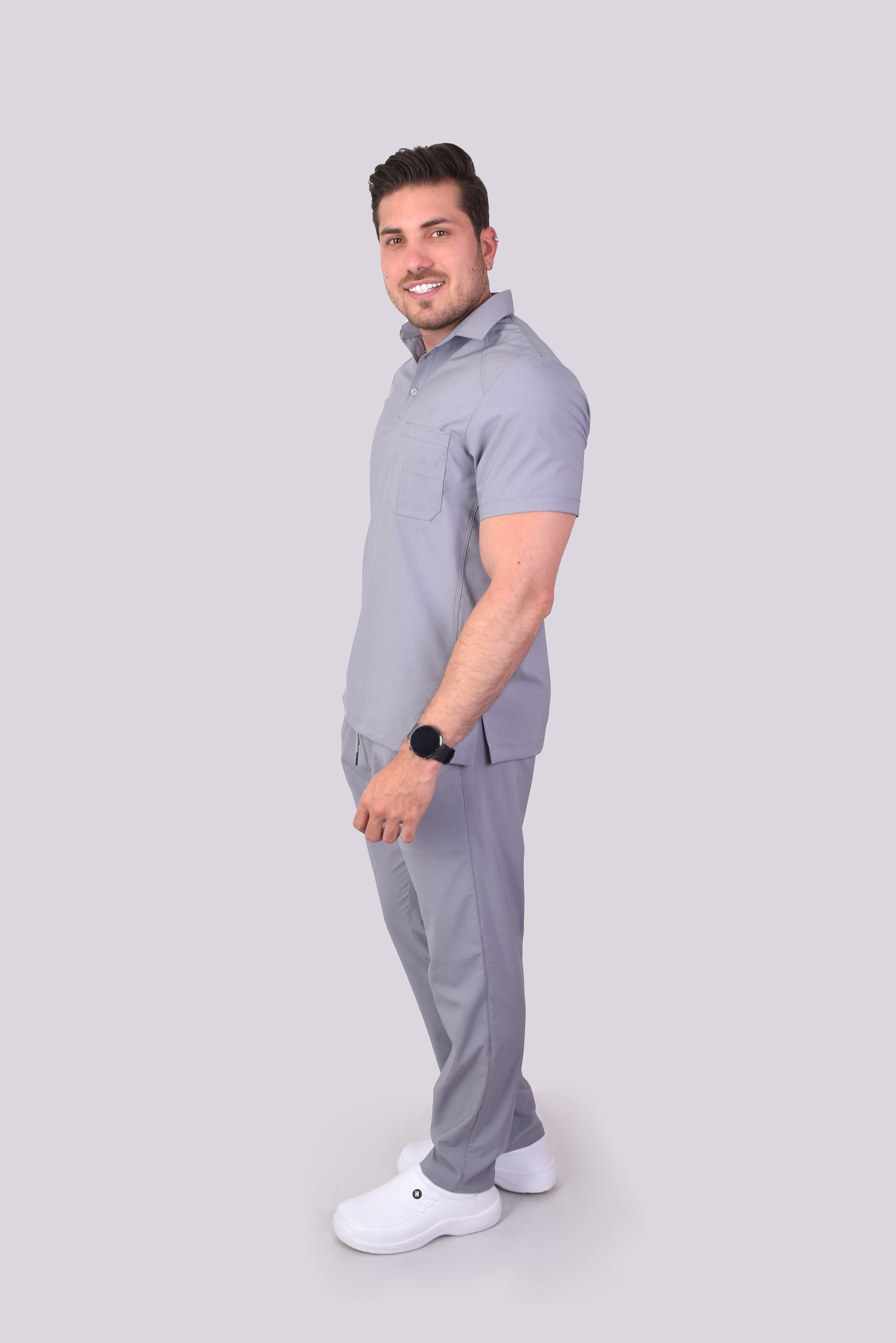 Scrub Matheo Gris Perla