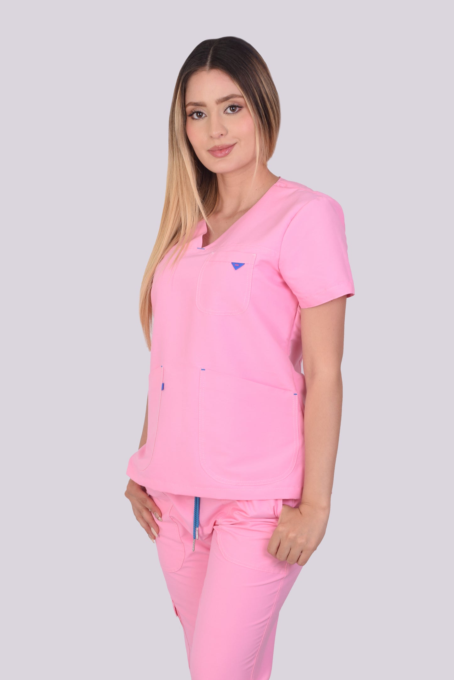 Uniforme Valentina Rosado