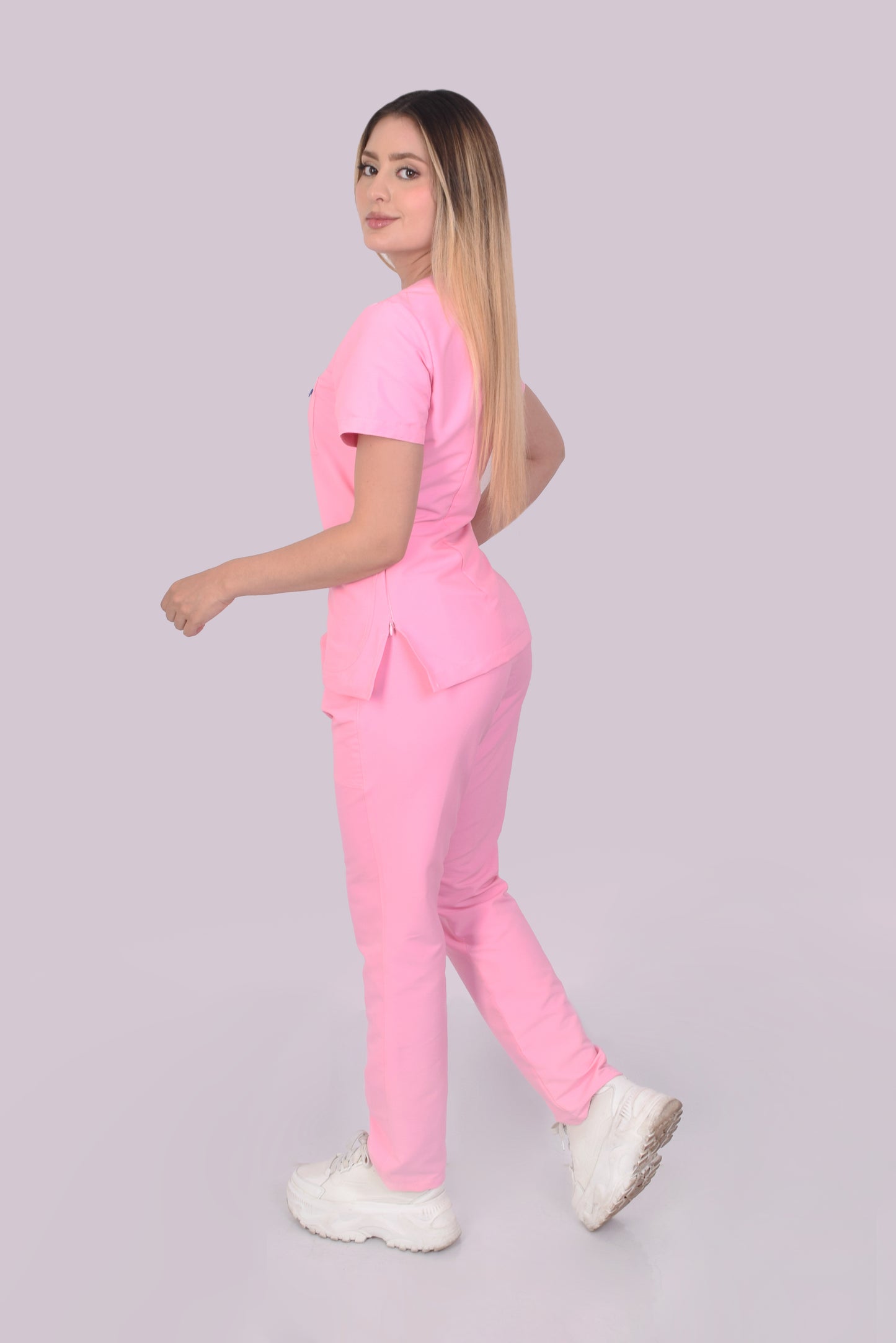 Uniforme Valentina Rosado